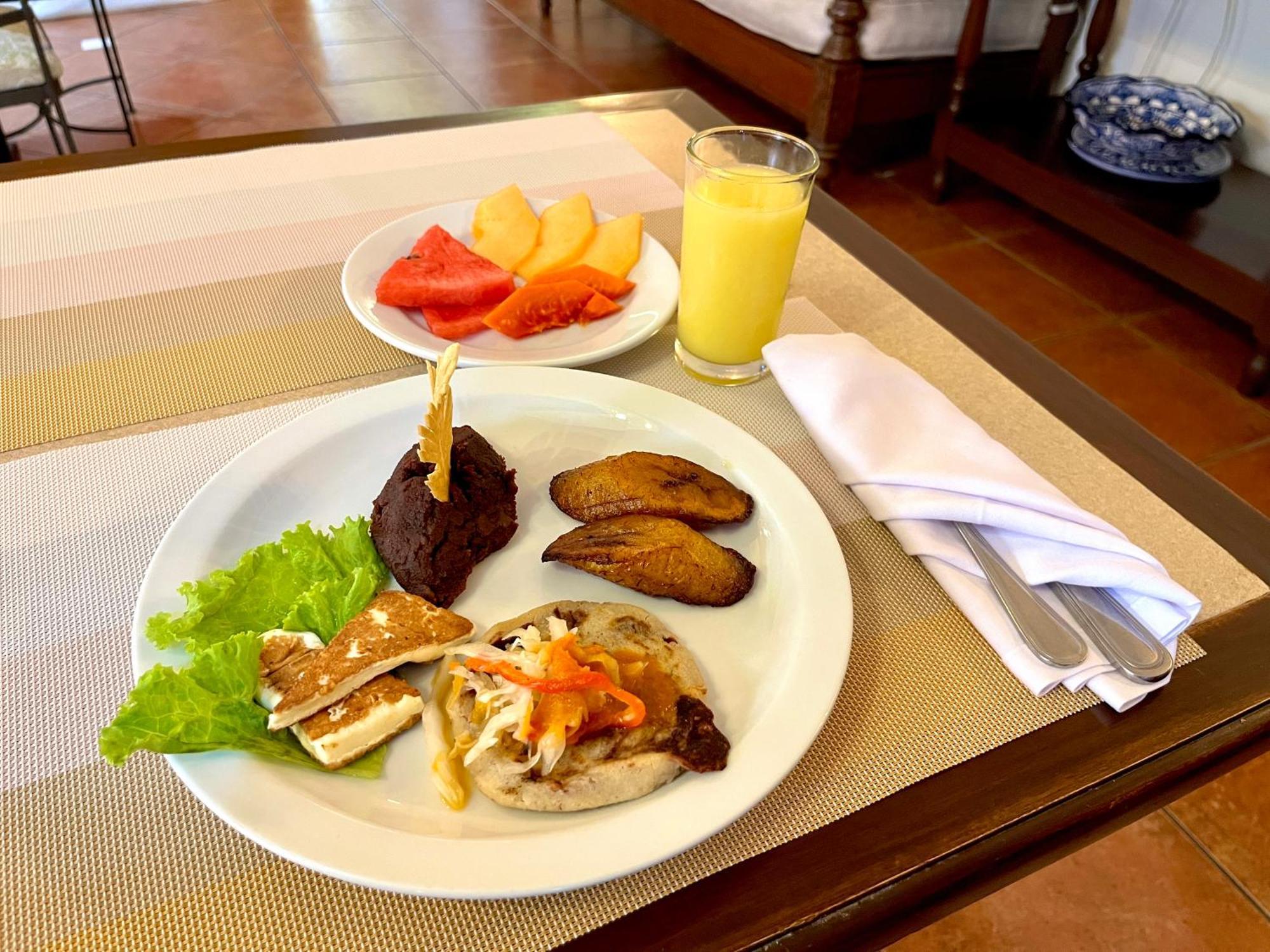 Hotel Villa Terra San Salvador Extérieur photo